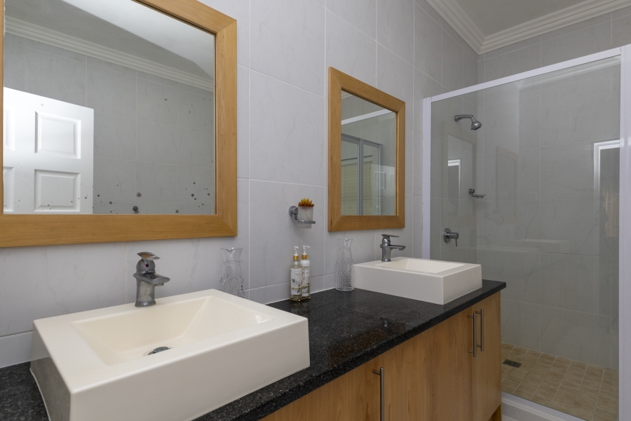 3 Bedroom Property for Sale in West Beach Eastern Cape